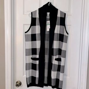 Women’s Rio & Rian Long Sweater Vest, Black & White Buffalo Plaid, Large